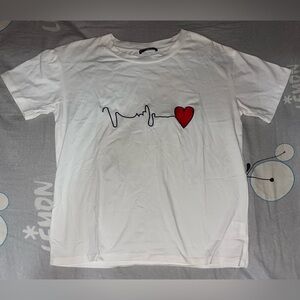 *NWOT Heart White Tee